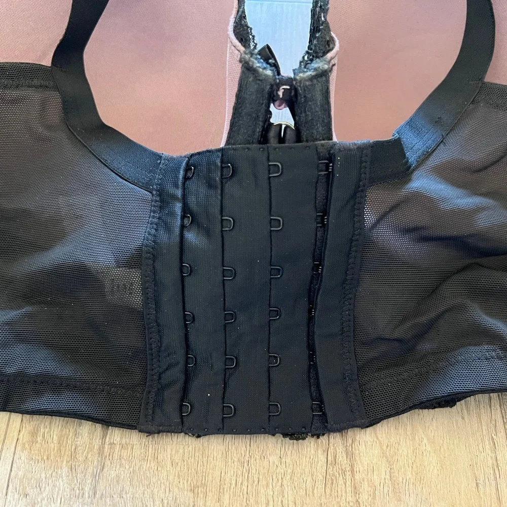 Cacique Black Pink Lace Lightly Lined Balconette Bra 40C Rosebud Detail 5238